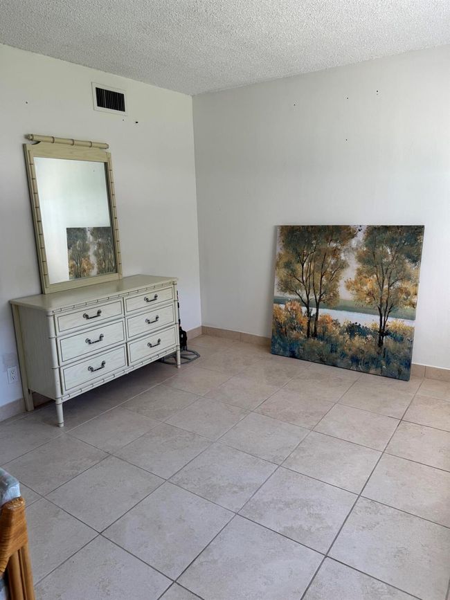 APT-113 - 721 Lori Dr, Condo with 1 bedrooms, 2 bathrooms and null parking in Palm Springs FL | Image 11
