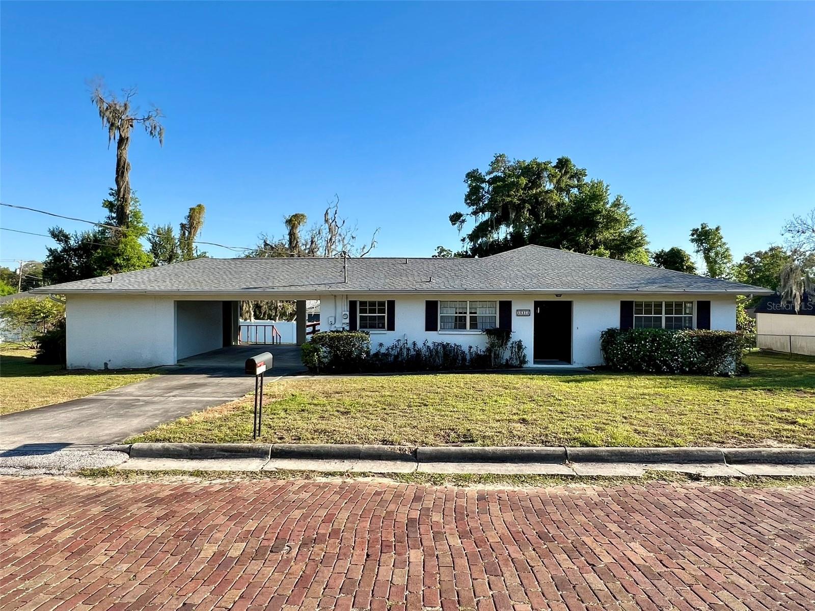 Virginia Ave, Dade City, FL 33523
