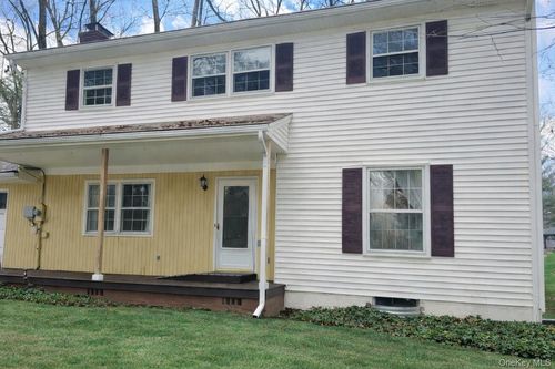 84 Hillis Ter, Poughkeepsie, NY, 12603-5814 | Card Image