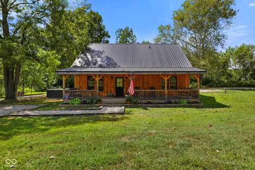 5618 Hoover Rd, Nashville, IN, 47448-8542 | Card Image