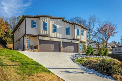 650 Ladd Ave, CHATTANOOGA, TN, 37405-3728 | Card Image