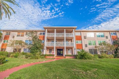 309 - 3125 36 Th Street N, Condo with 2 bedrooms, 2 bathrooms and null parking in SAINT PETERSBURG FL | Image 1