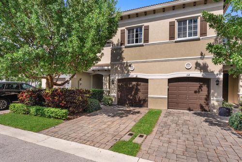 354-354 Se 1st Way, Deerfield Beach, FL, 33441-3911 | Card Image