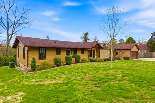 10 Hilltop Pl, Norris, TN, 37828-3036 | Card Image