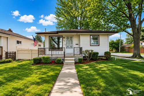 604 8th Street, Wyandotte, MI, 48192 | Card Image