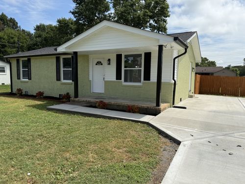 104 Pleasant Dr, Smyrna, TN, 37167-2845 | Card Image