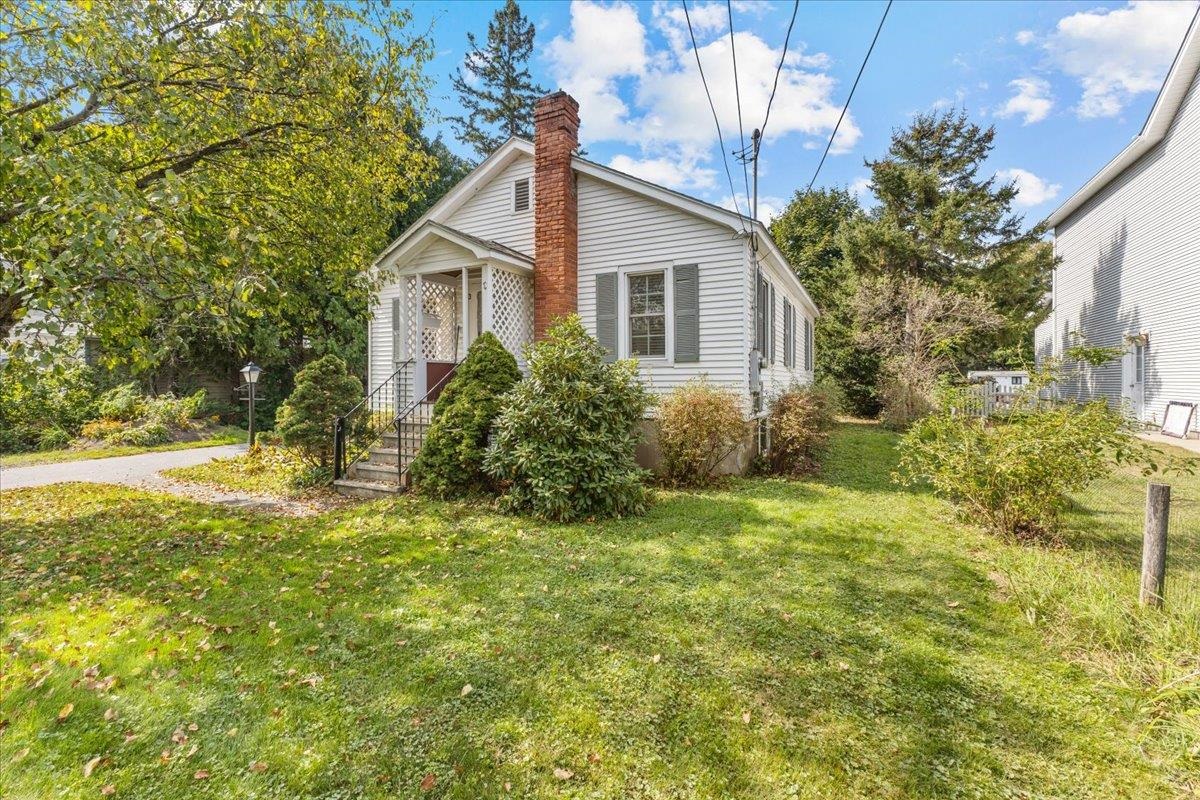 Gilbert St, South Burlington, VT 05403