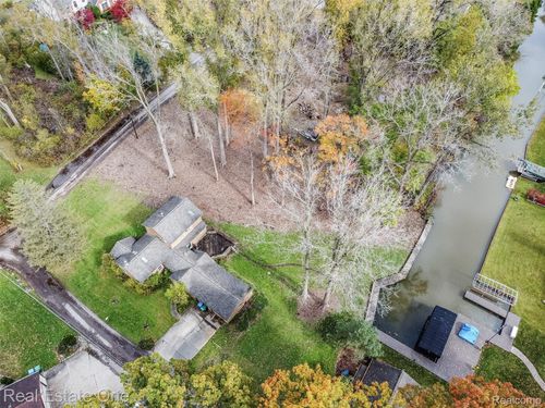 633 Appalachi St, Commerce Twp, MI, 48390-1003 | Card Image