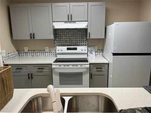 7101 Fairington Ridge Cir, Lithonia, GA, 30038-5608 | Card Image