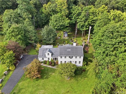 40 Apple Hill Dr, Cortlandt Mnr, NY, 10567-5223 | Card Image