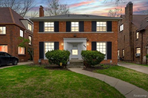 18092 Muirland St, Detroit, MI, 48221-2755 | Card Image