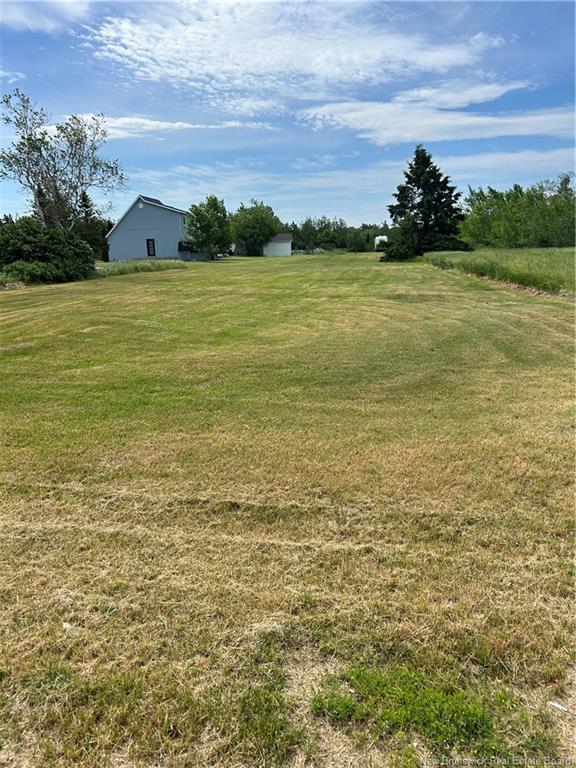 Land in Bas-Caraquet