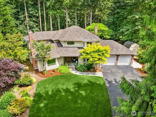 19006 185th Ave Ne, Woodinville, WA, 98077-8231 | Card Image