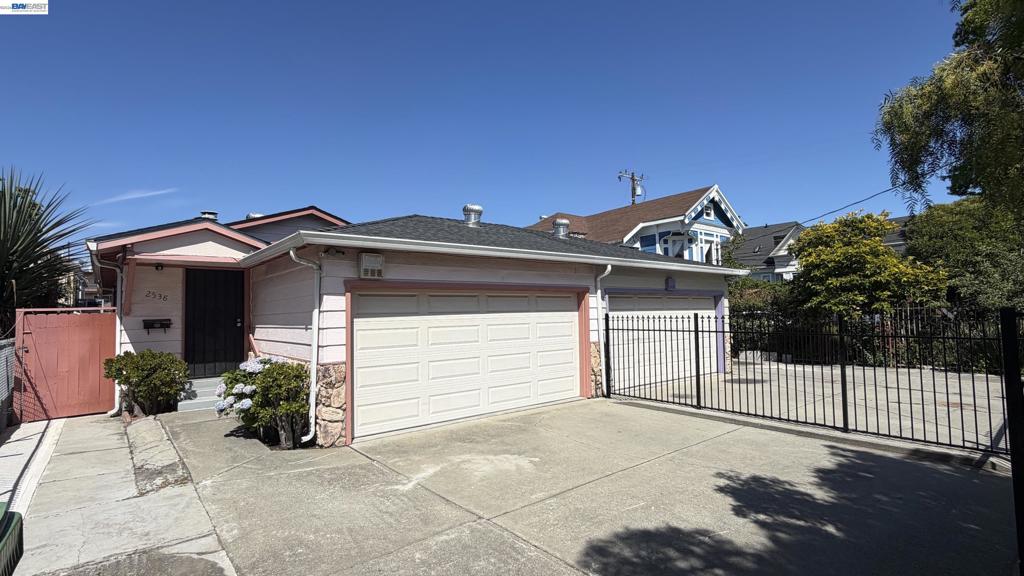 Residential in Oakland 3