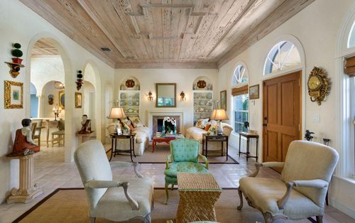 4210 Washington Rd, West Palm Beach, FL, 33405-2744 | Card Image