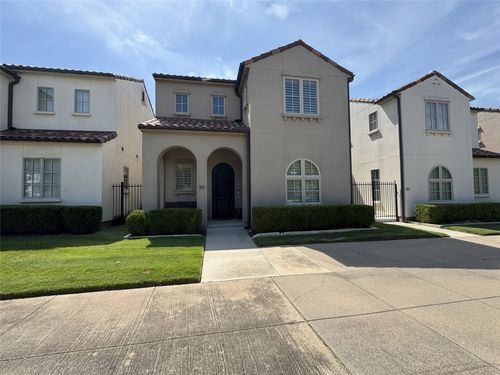 50 Village Ln, Colleyville, TX, 76034-2928 | Card Image