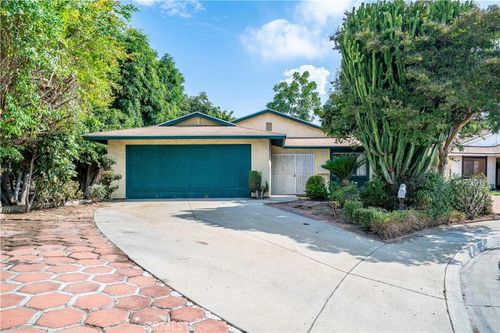 10907 Danielson Dr, South El Monte, CA, 91733-3838 | Card Image