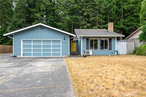 2107 Driftwood Pl, Port Angeles, WA, 98363-5117 | Card Image
