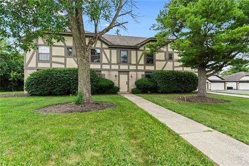 7771 Brams Hill Dr, Dayton, OH, 45459-4101 | Card Image