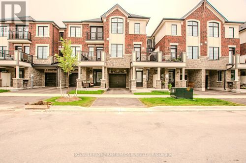 92 Ennerdale St, Barrie, ON, L9J1A4 | Card Image