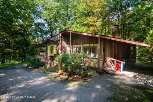 1914 Donalds Rd, Effort, PA, 18330-2016 | Card Image