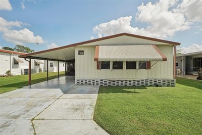 121 Jana Circle, House other with 2 bedrooms, 2 bathrooms and null parking in Auburndale FL | Image 1