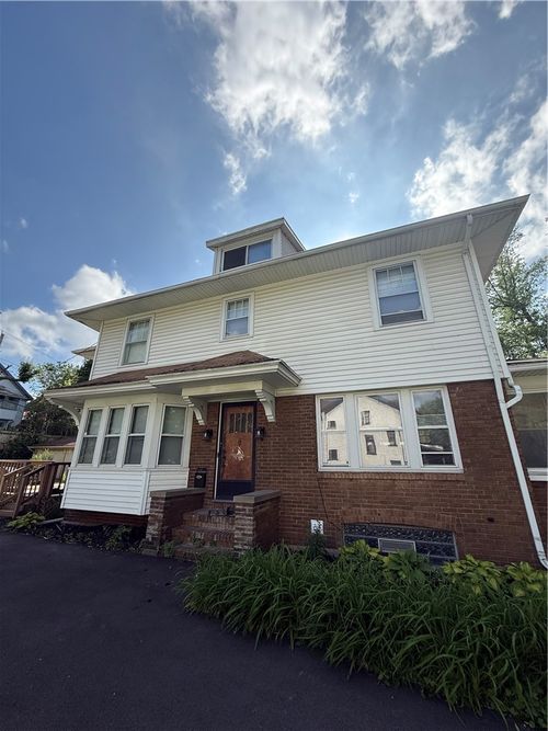 65 Alameda St, Rochester, NY, 14613-1418 | Card Image
