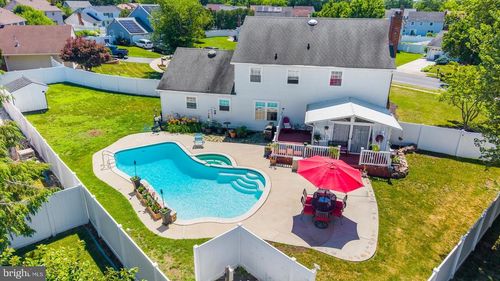 1 Dorado Ct, Clementon, NJ, 08021-4847 | Card Image