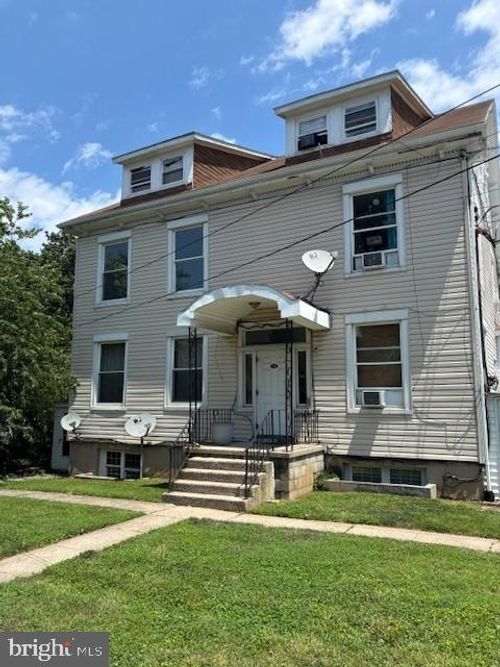 15 N Royal St, YORK, PA, 17402-2336 | Card Image