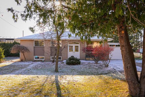 25 Norman Ave, Nobleton, ON, L0G1N0 | Card Image