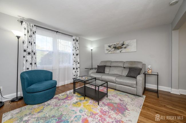 245 Newman St, Townhouse with 2 bedrooms, 1 bathrooms and null parking in Metuchen NJ | Image 6