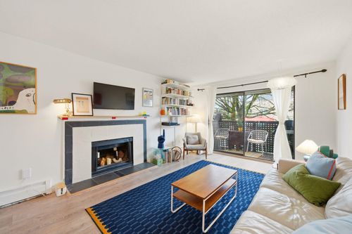 207-2215 Dundas St, Vancouver, BC, V5L1J9 | Card Image