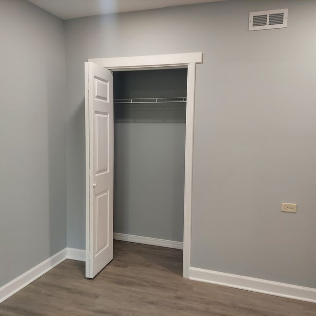 1330 Walnut St, House other with 3 bedrooms, 2 bathrooms and 2 parking in Waukegan IL | Image 17