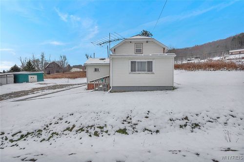 944 Coyle Rd, Bolivar, NY, 14715-9677 | Card Image