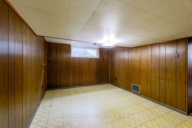 40 Claremore Ave, House other with 3 bedrooms, 2 bathrooms and 3 parking in Scarborough ON | Image 14