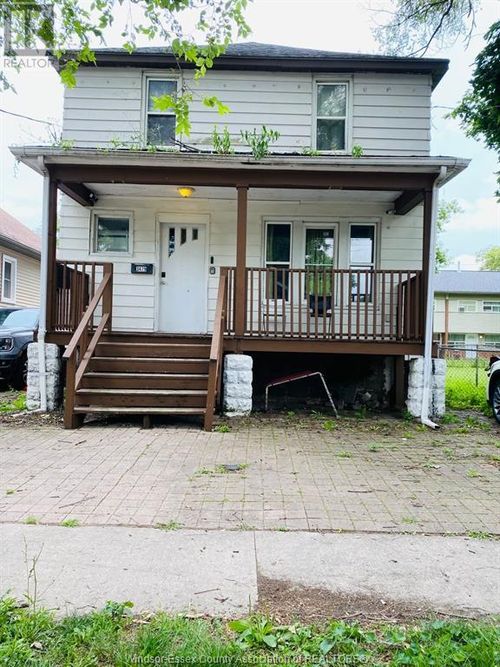 3479 Harris St, Windsor, ON, N9C1N6 | Card Image