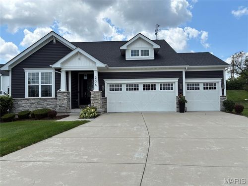 206 Menslage Ct, Saint Charles, MO, 63301-4814 | Card Image