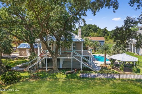 100 Barkley Dr, Pass Christian, MS, 39571-3502 | Card Image