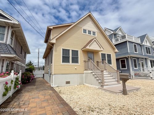 7 Nichols Ave, Seaside Heights, NJ, 08751-1221 | Card Image