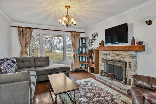 686 Corrigan Cres, House other with 4 bedrooms, 2 bathrooms and 4 parking in Peterborough ON | Image 15