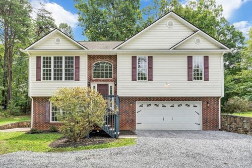 3314 Blue Ridge Blvd, Blue Ridge, VA, 24064-1973 | Card Image