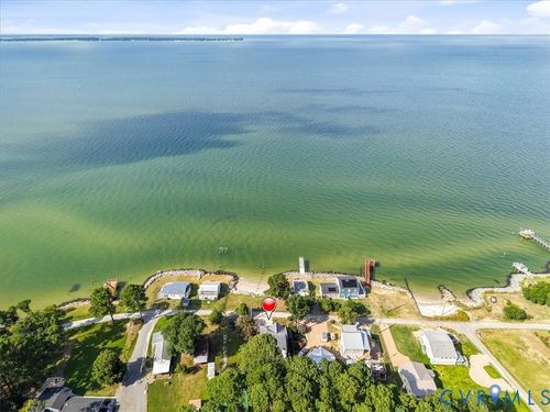 167 Riverside Dr, Deltaville, VA, 23043-2228 | Card Image