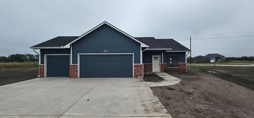 1630 E Midway Ct, Valley Center, KS, 67147-1107 | Card Image
