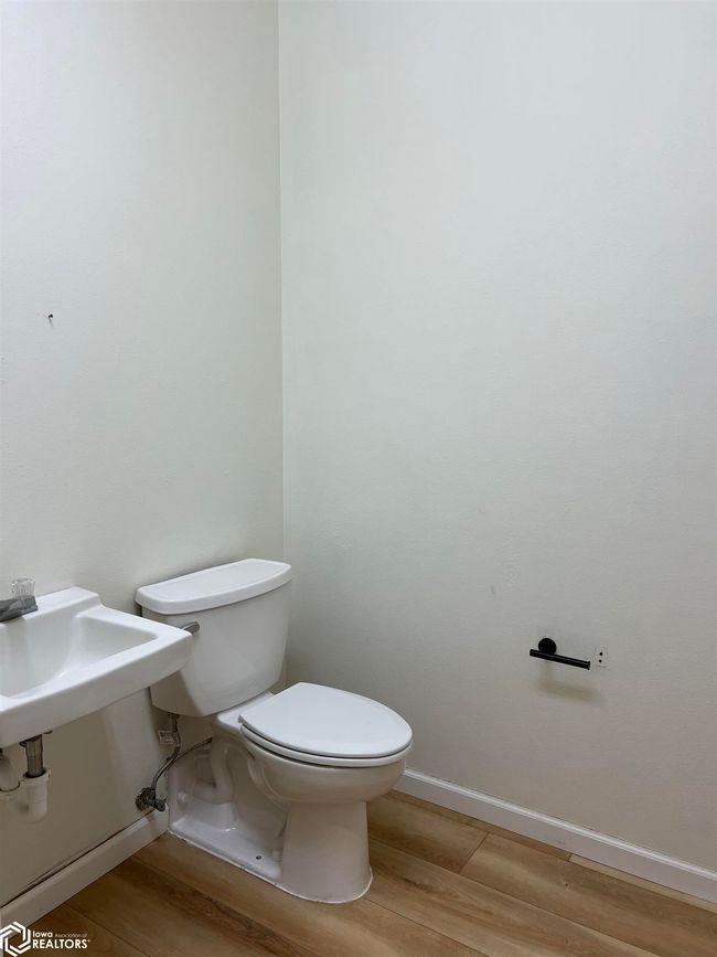 100 W 5 Th St, Home with 0 bedrooms, 0 bathrooms and null parking in Carroll IA | Image 6