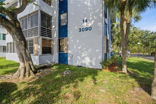 204-3090 Holiday Springs Blvd, Margate, FL, 33063-5420 | Card Image