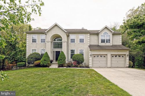 4 Wood Lake Ct, Glassboro, NJ, 08028-2720 | Card Image