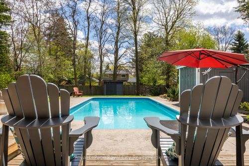 255 Normandy Ave, Waterloo, ON, N2K1X6 | Card Image