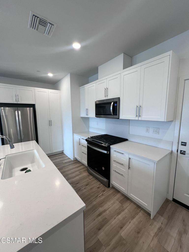 Residential Lease in Ventura 4