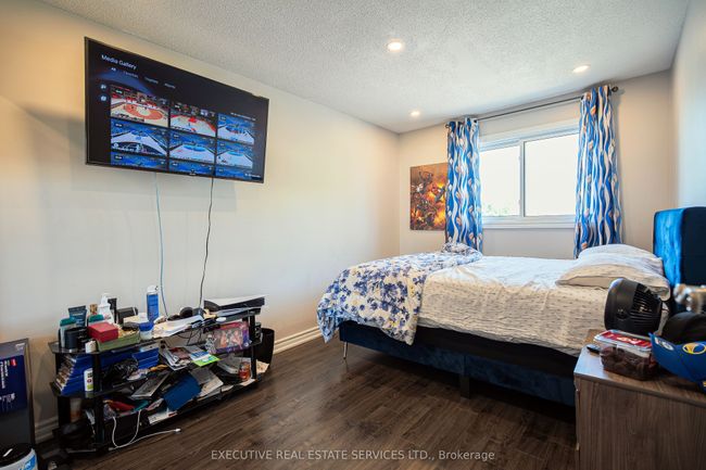 4 Simmons Blvd, House other with 5 bedrooms, 4 bathrooms and 3 parking in Brampton ON | Image 28