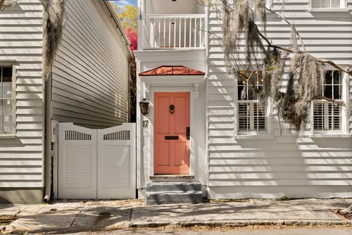 17 Anson St, Charleston, SC, 29401-2014 | Card Image